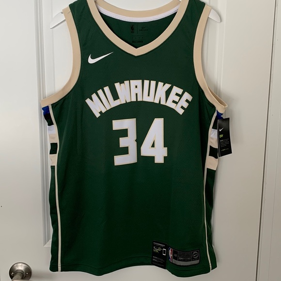 Giannis Antetokounmpo Milwaukee Bucks Nike Jersey - Picture 2 of 6